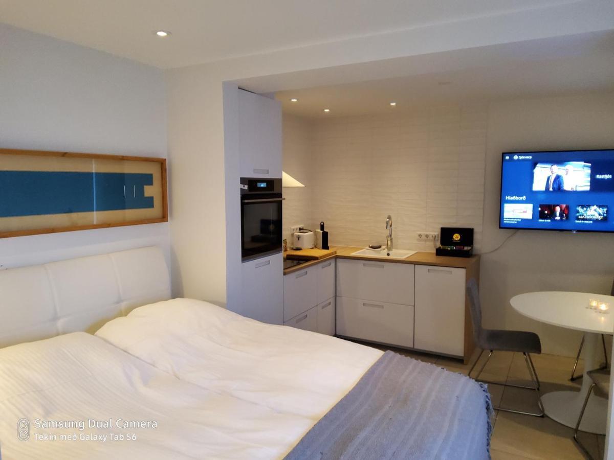 Centrum Apartment Акурейрі Екстер'єр фото