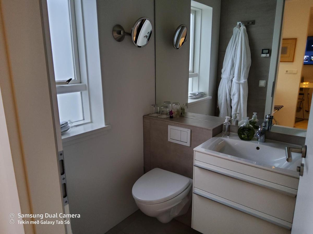 Centrum Apartment Акурейрі Екстер'єр фото